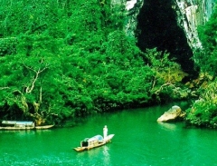 Quảng Bình hỗ trợ giữ giá vé thuyền thăm động Phong Nha