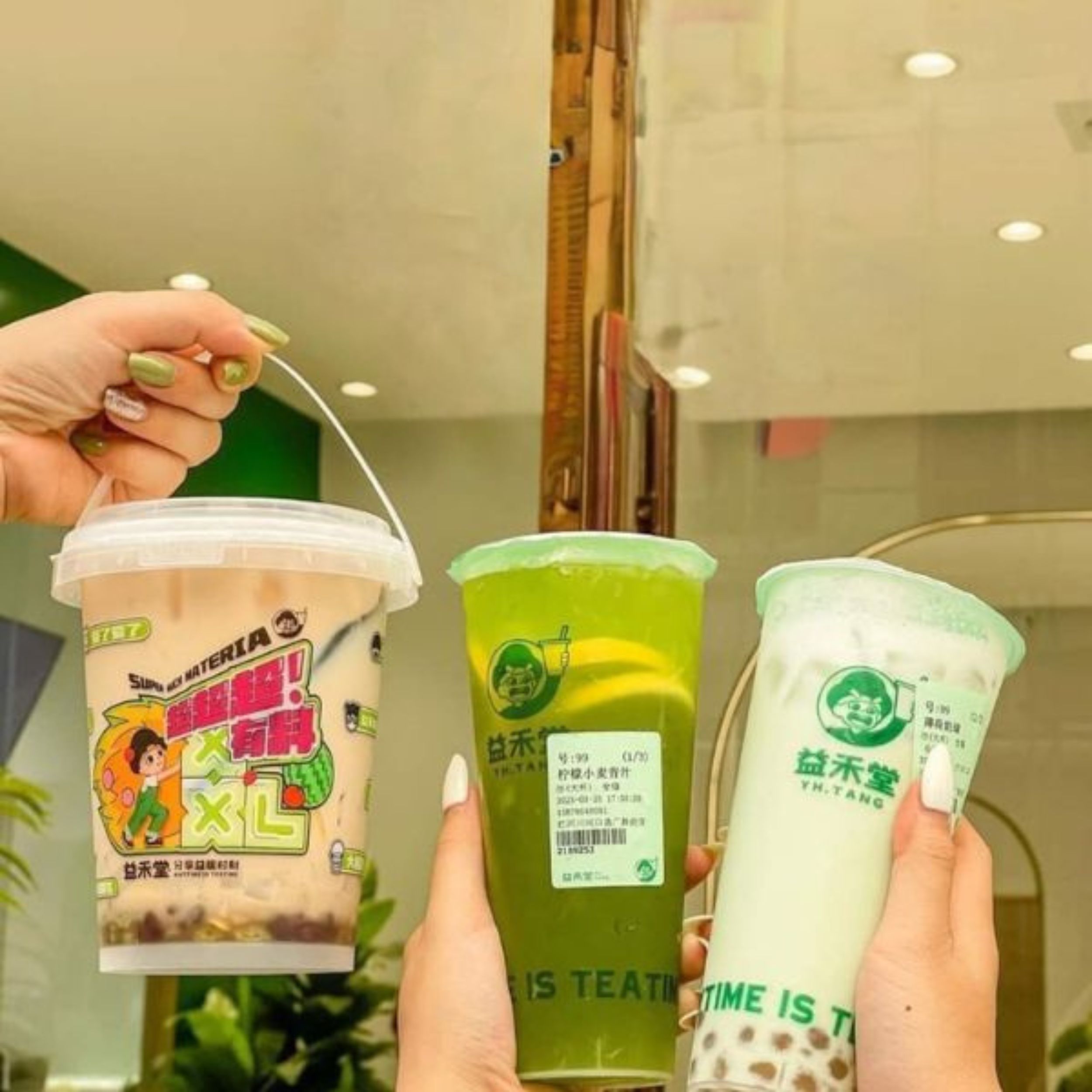 Thưởng thức trà sữa tại Hà Khẩu