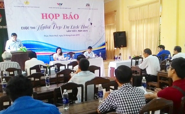 họp báo cuộc thi người đẹp Huế