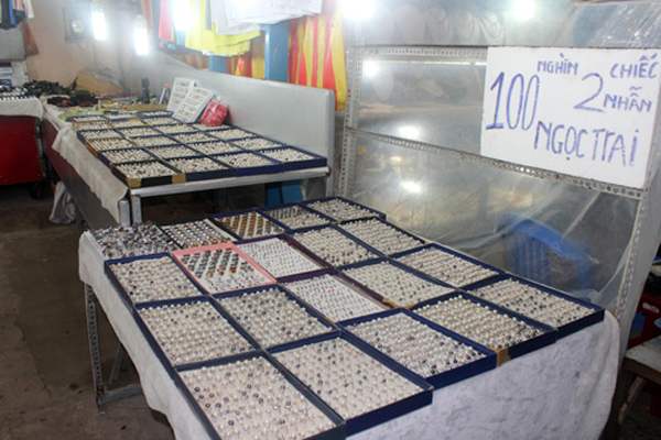 Ngọc trai Trung Quốc được bán ở chợ Ngọc trai Trung Quốc